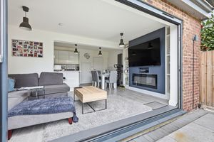 Photo 26- click for photo gallery